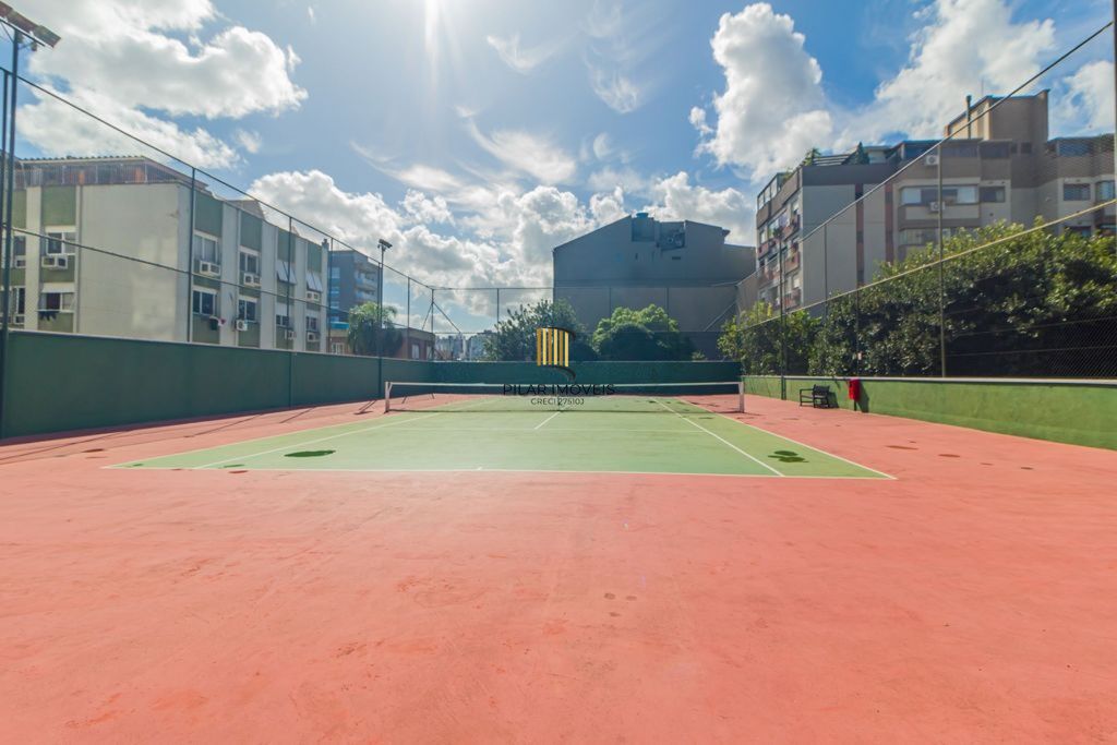 Dois dormitórios com suite e vaga coberta