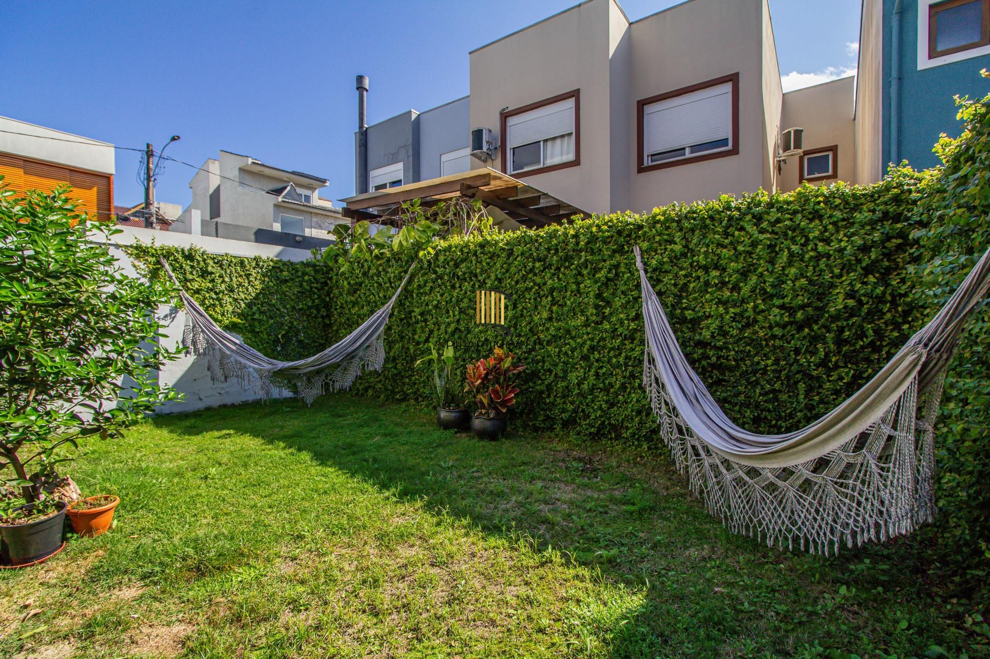 Casa em condominio, com espaçp e segurança para sua familia!
