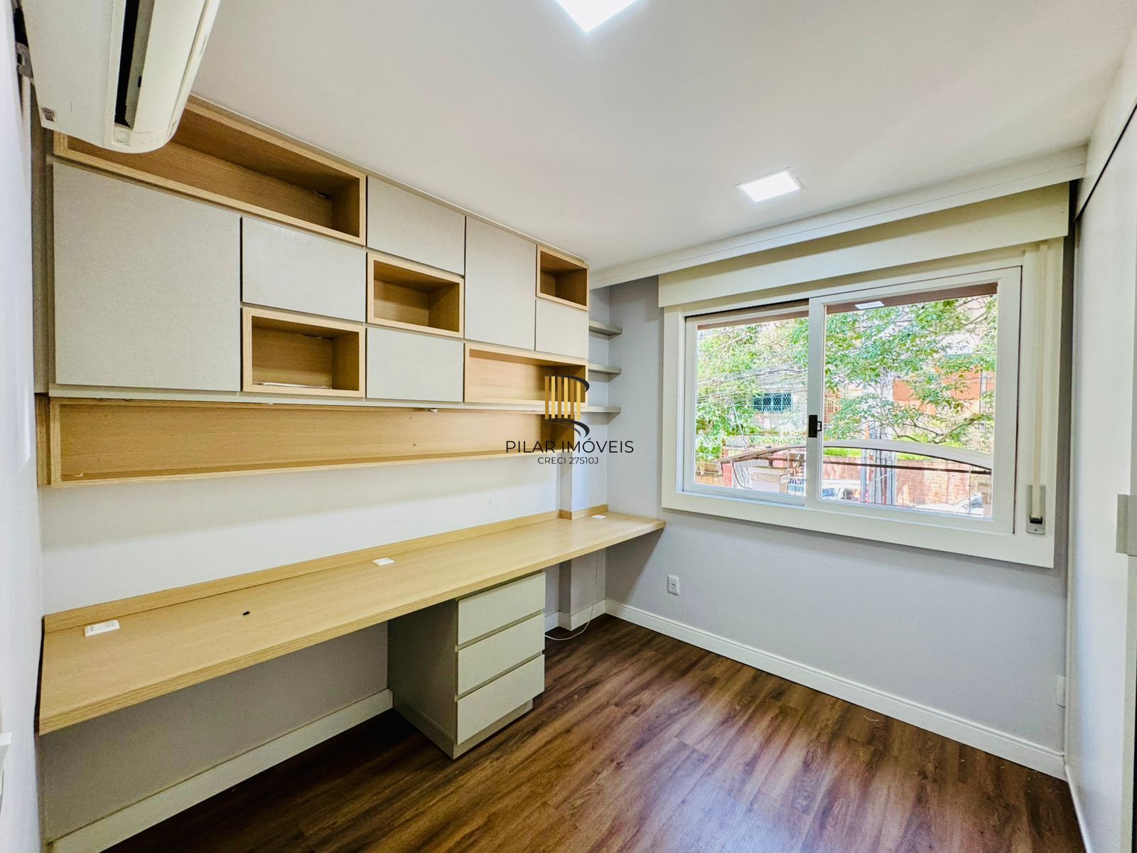 2 Dormitórios Semi Mobiliado com Churrasqueira e Vaga no Coração do Bairro Petrópolis