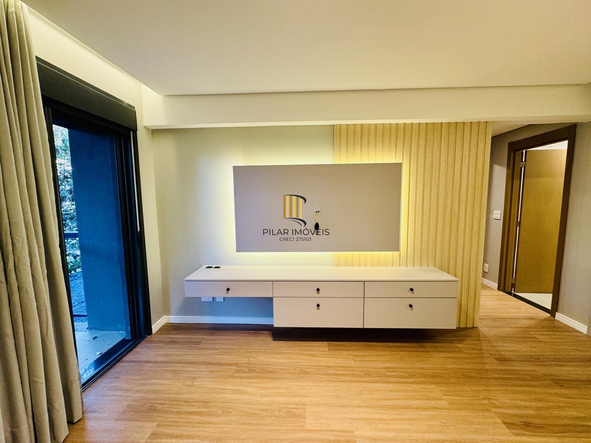 Apartamento 3 Dormitório(s) Bairro Três Figueiras