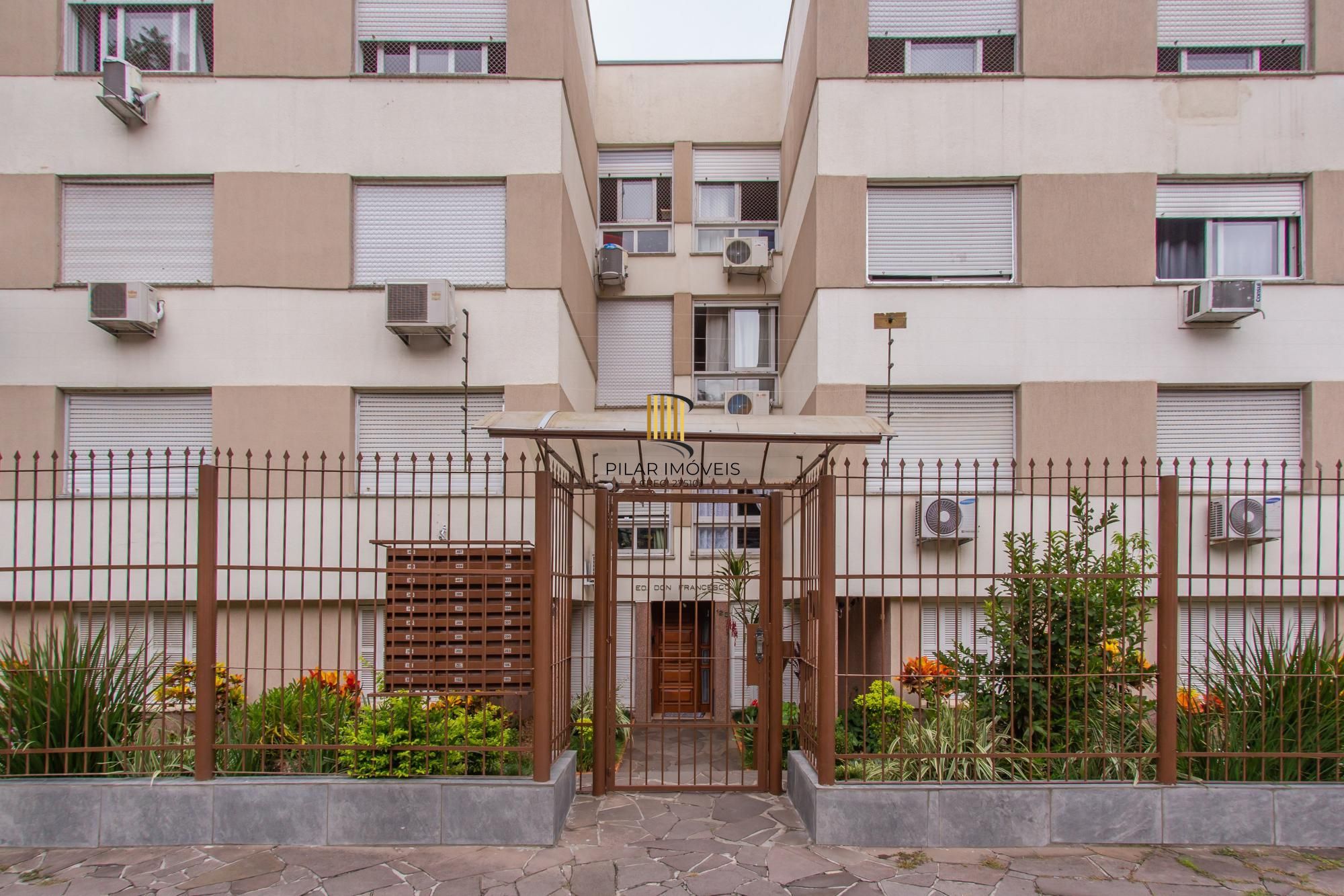 Excelente 2 dormitóris todo reformado