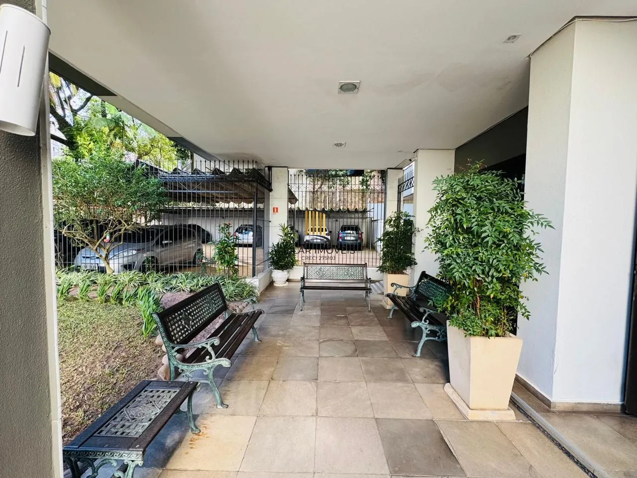 Apartamento  à venda com 2 quartos, 1 vaga coberta, 76m² - Petrópolis
