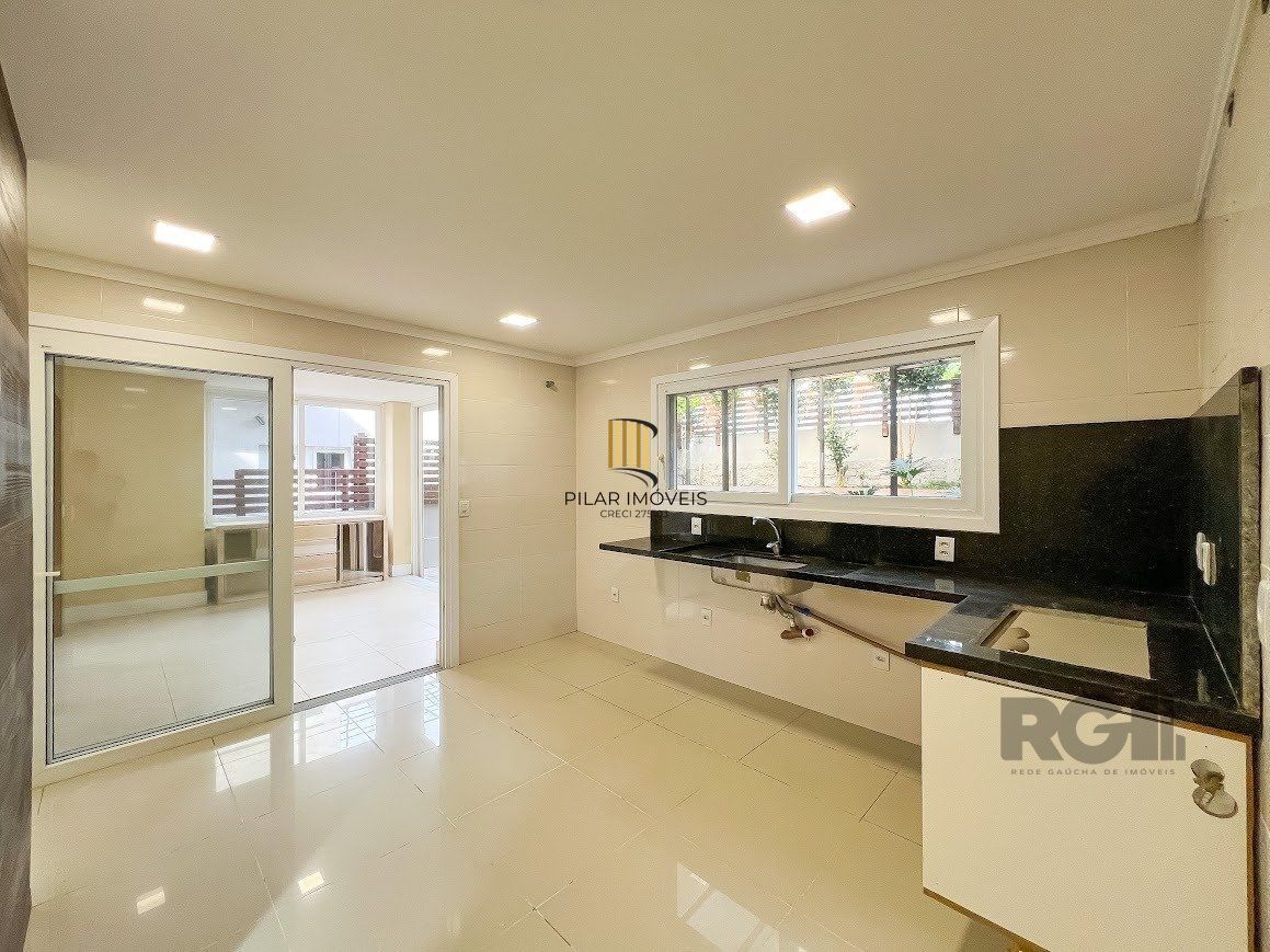 Casa Condominio 3 Dormitório(s) Bairro Querência