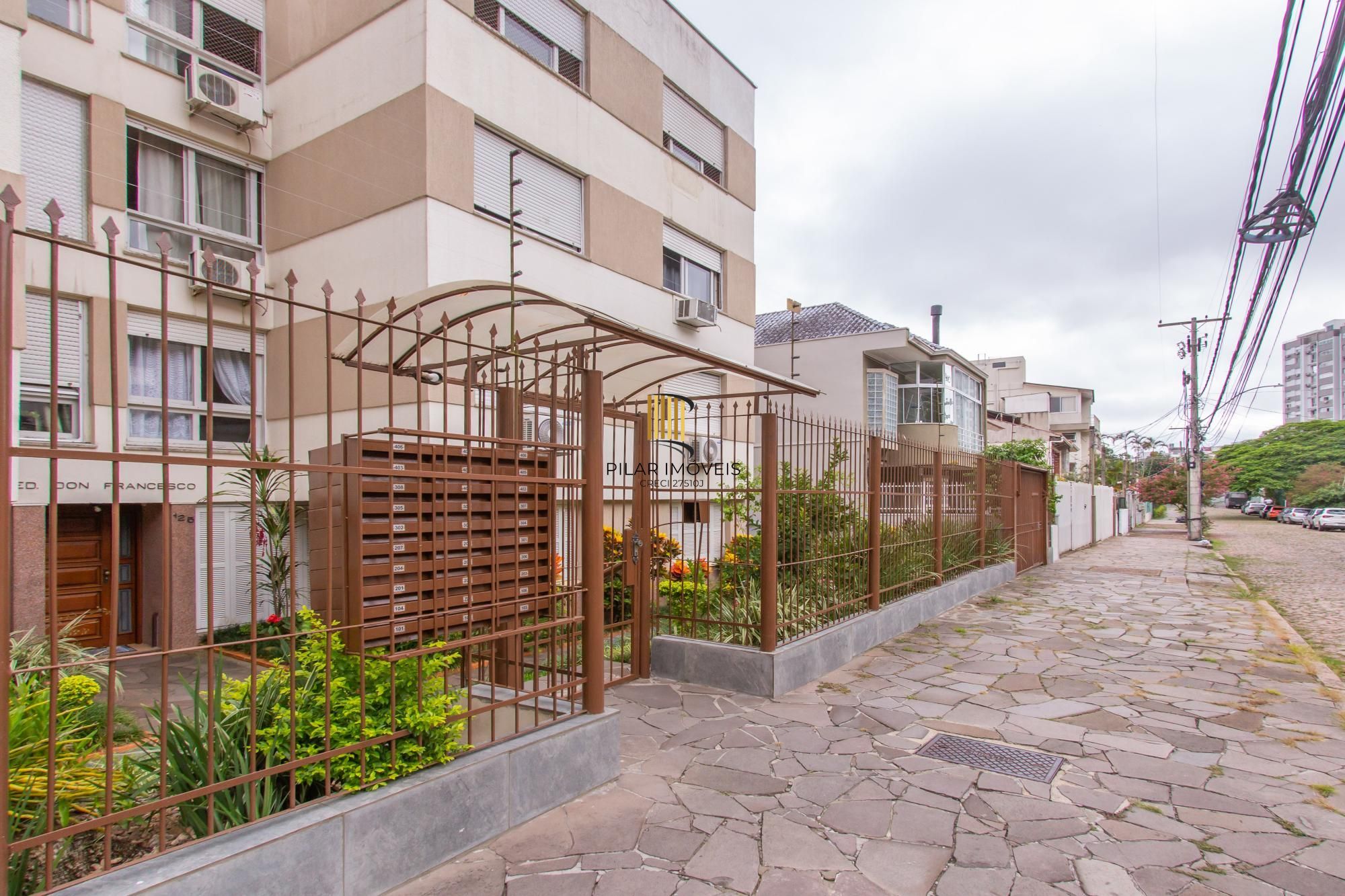 Excelente 2 dormitóris todo reformado