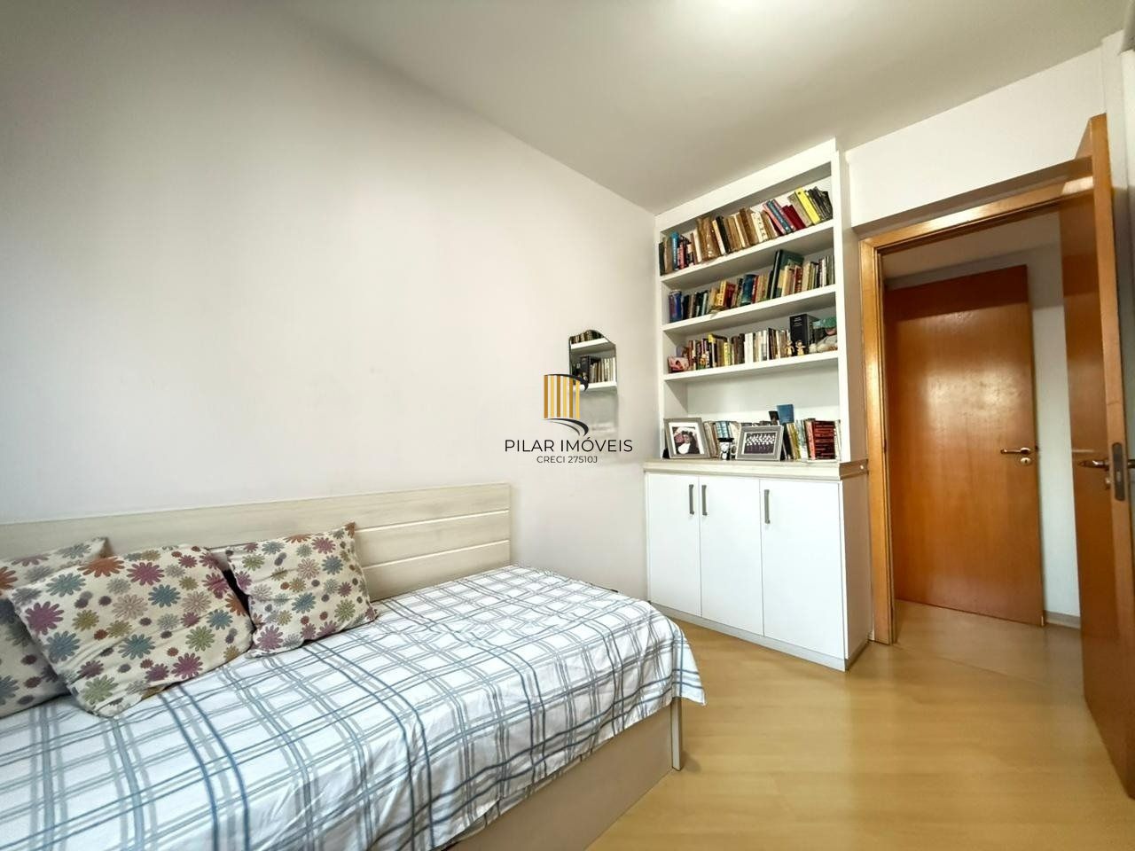 Apartamento Impecável com Vista Panorâmica, 2 Suítes e Living Ampliado