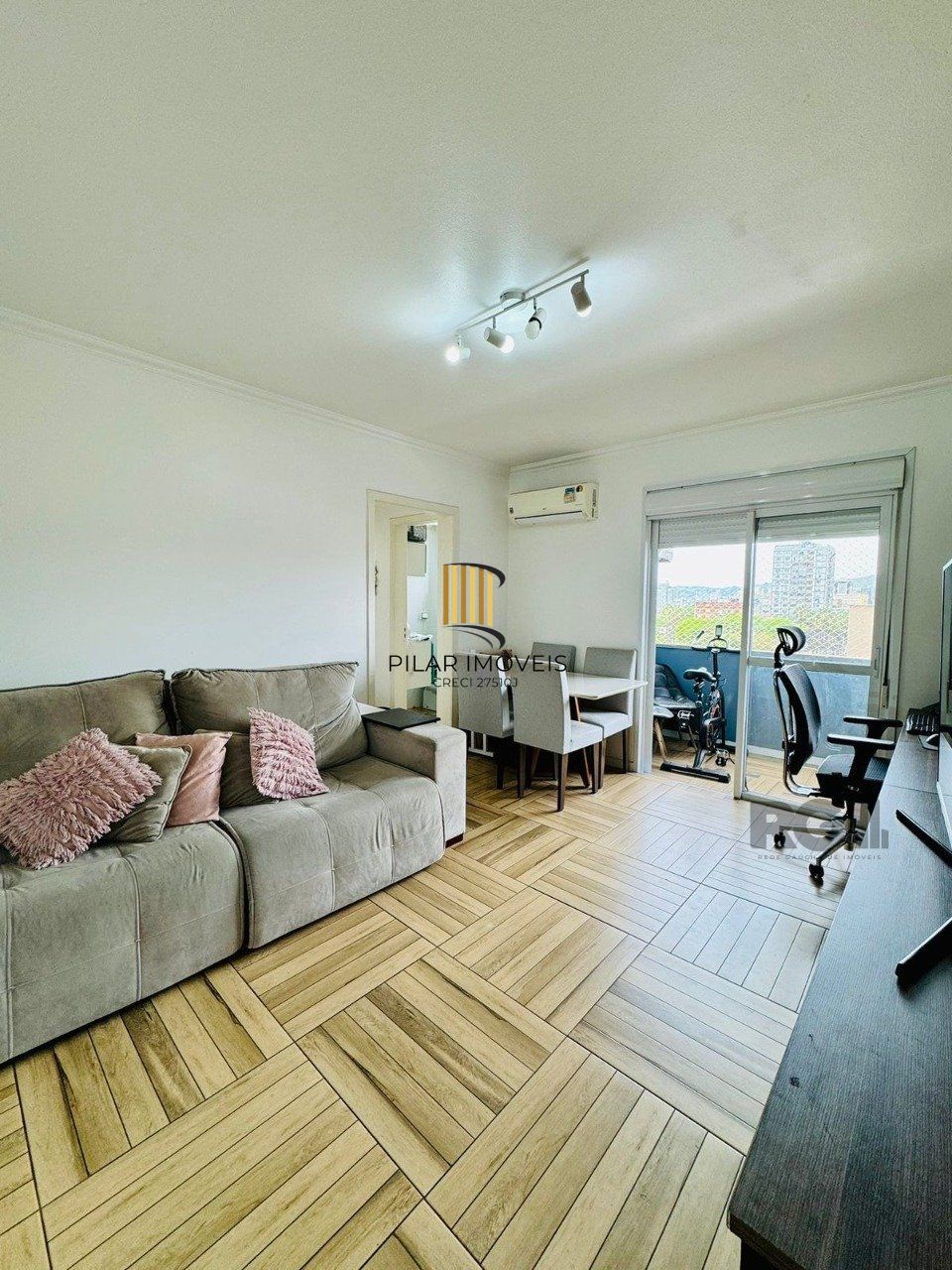 Apartamento 2 dormitórios no bairro Farroupilha