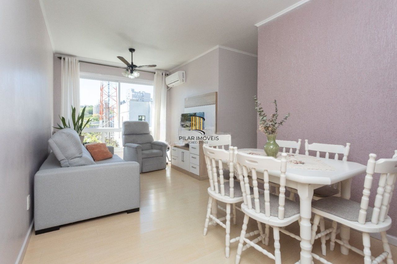 Amplo Apartamento de 3 Dormitórios com Churrasqueira no Bairro Floresta