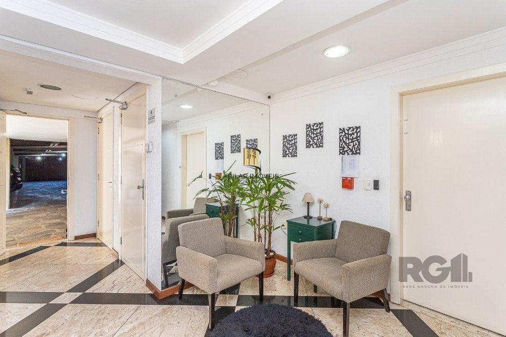 Duplex na Bela Vista, 2 dormitórios com espaço para home office, lareira e 2 vagas