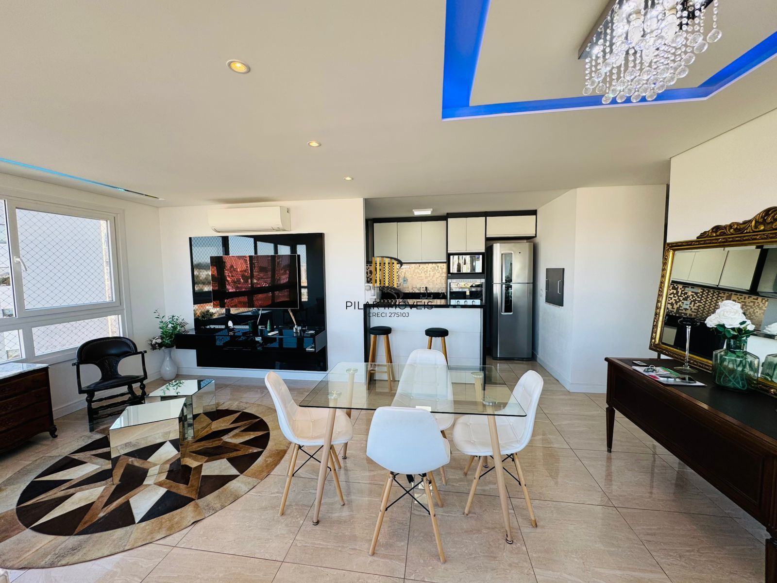 3 dormitórios, andar alto, mobiliado com lazer completo!