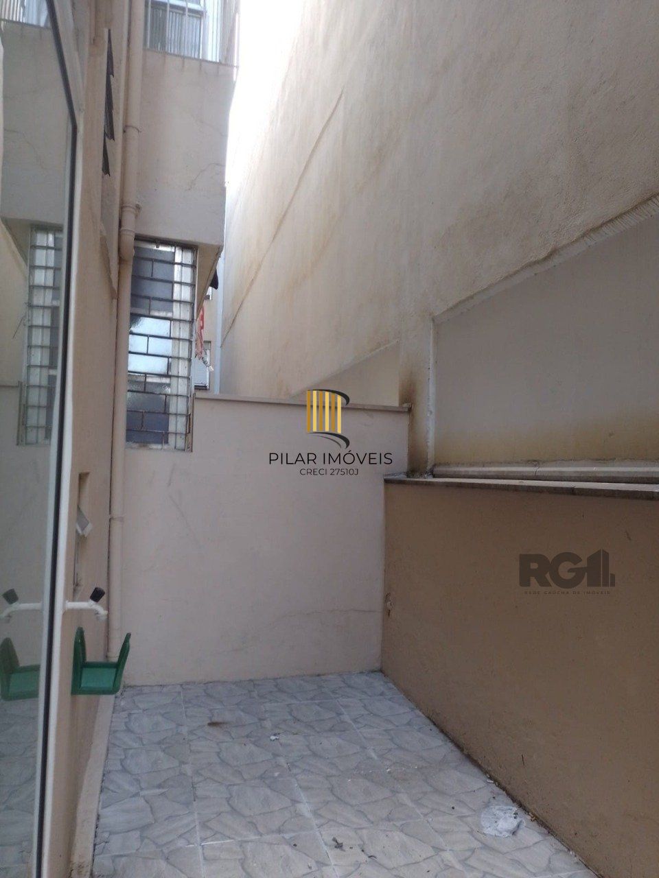 Apartamento 2 dormitórios no bairro Floresta