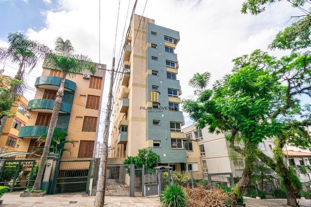 Duplex na Bela Vista, 2 dormitórios com espaço para home office, lareira e 2 vagas