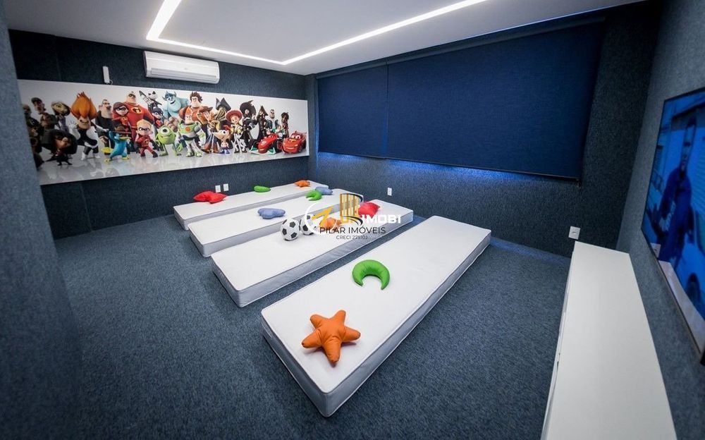 2 dormitórios, andar alto, mobiliado com lazer completo!