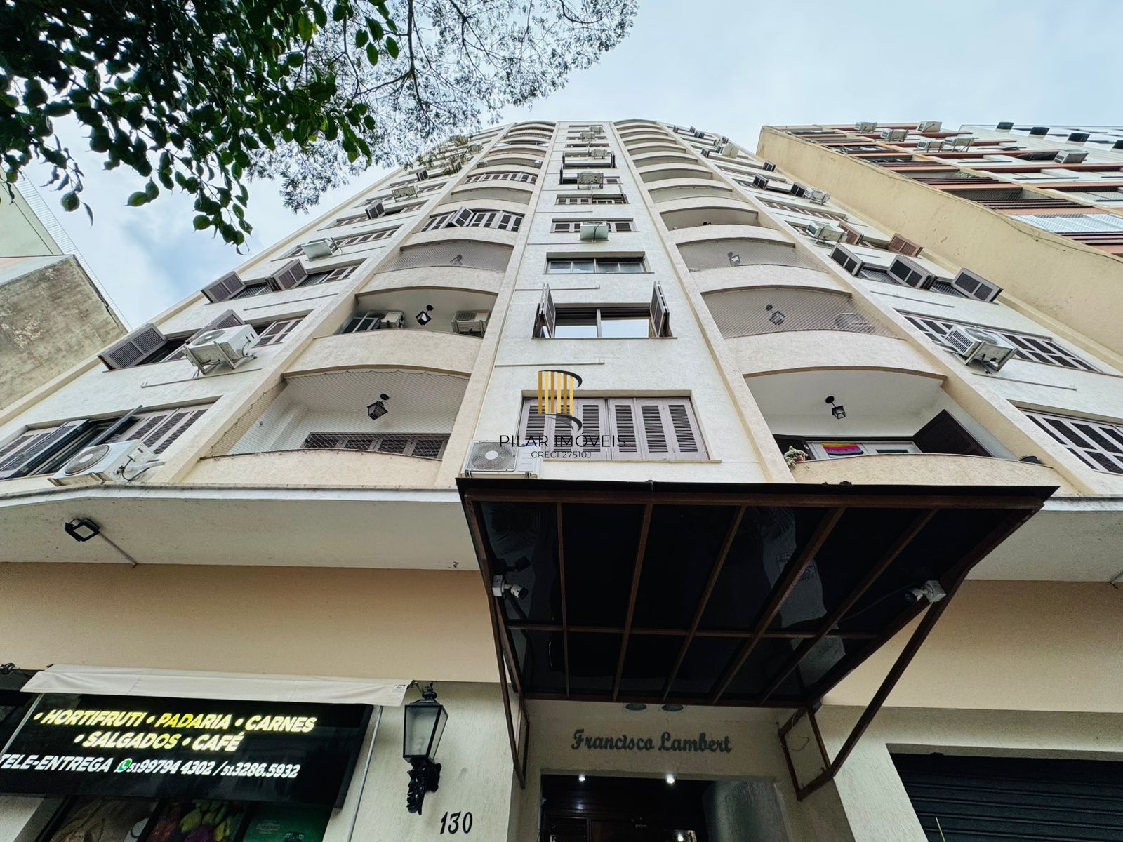 Morar perto de tudo, 3 dormitórios, reformado e mobiliado, com elevador e vaga.