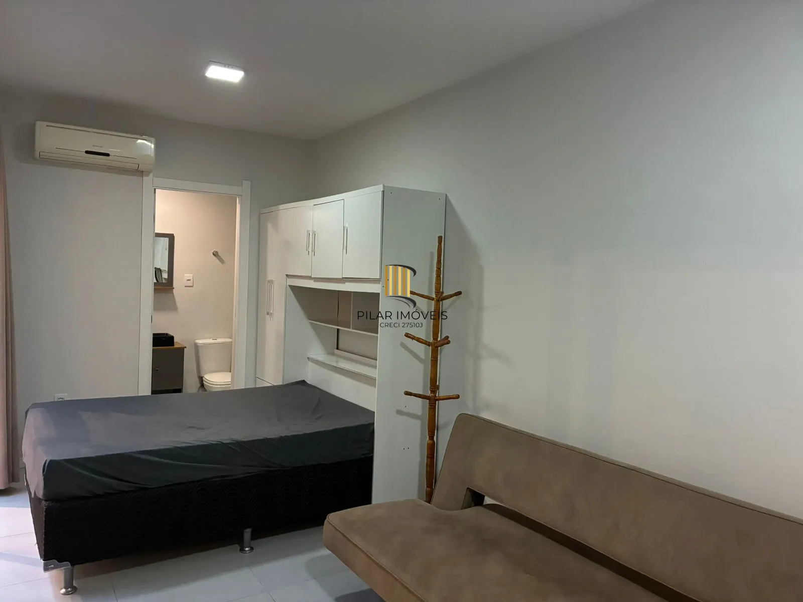 Lindo studio garden com churrasqueira