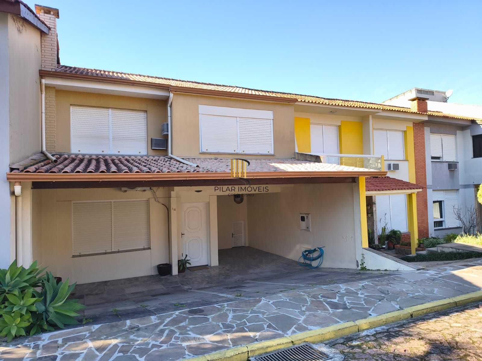 Casa 3 dorm com suite em condominio, infra completa a 5 mim do Bourbon Ipiranga