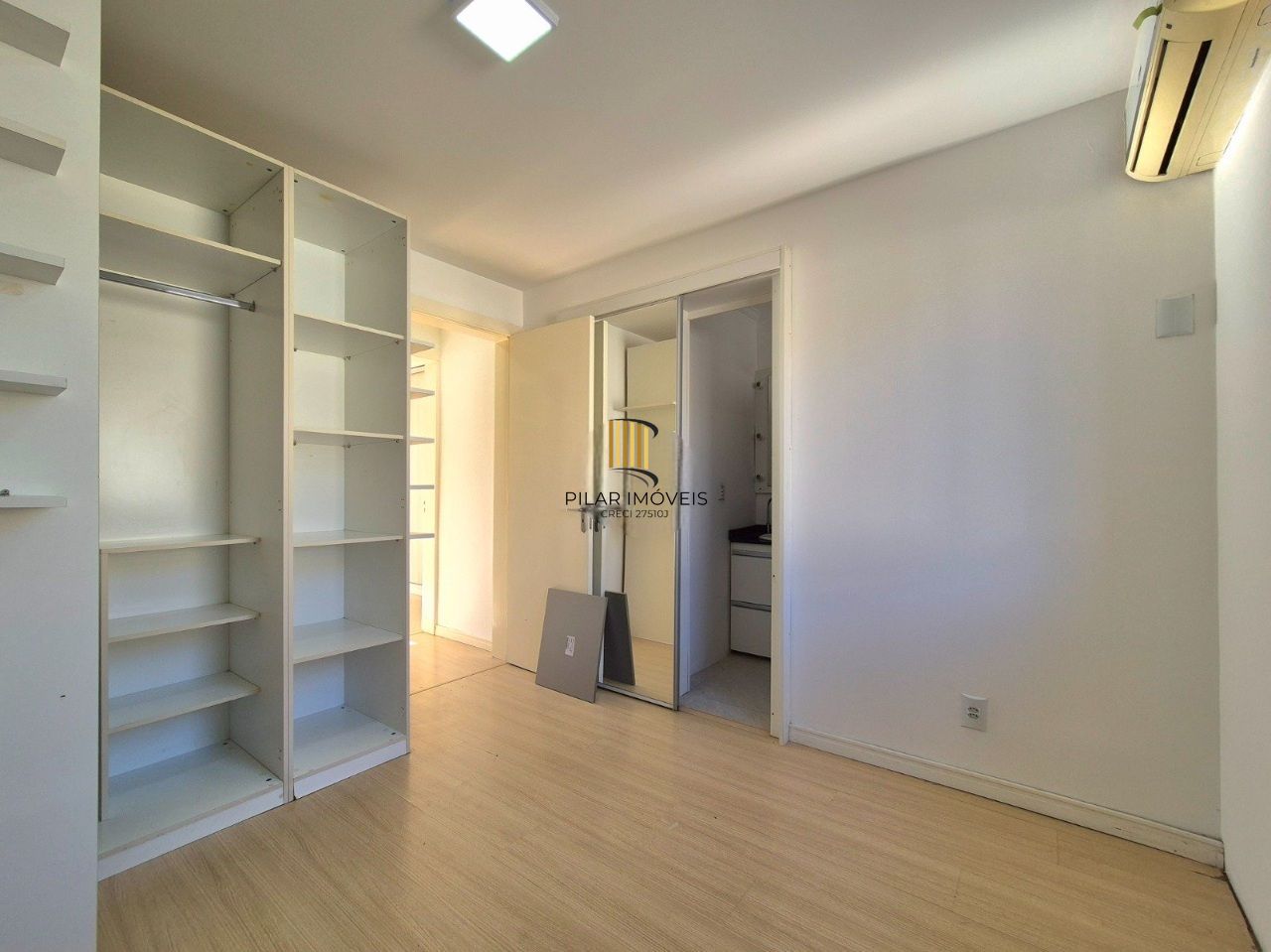 Elegância e Conforto em Cada Detalhe: Sobrado Premium na Zona Norte de Porto Alegre