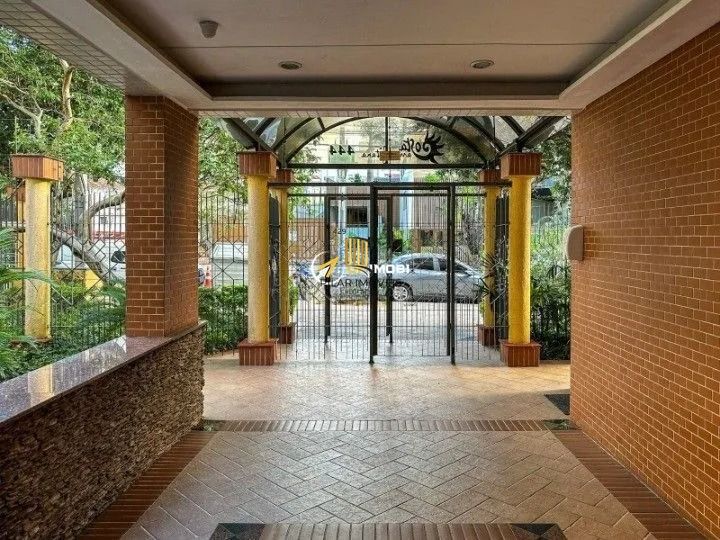 Apartamento Impecável com Vista Panorâmica, 2 Suítes e Living Ampliado
