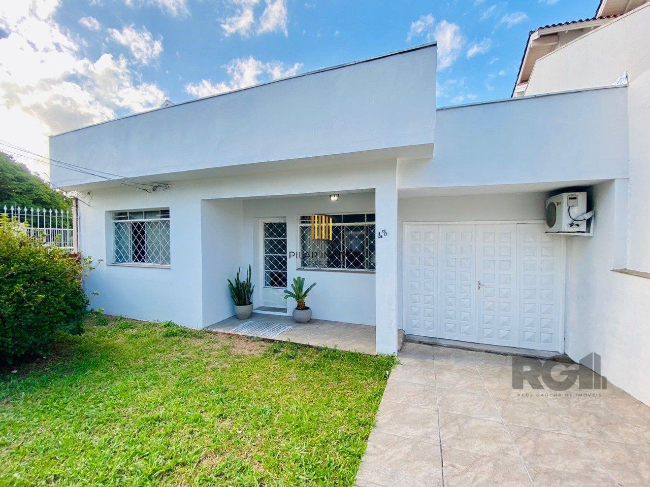 Casa 3 dormitórios no bairro Vila Ipiranga - Pilar Imóveis