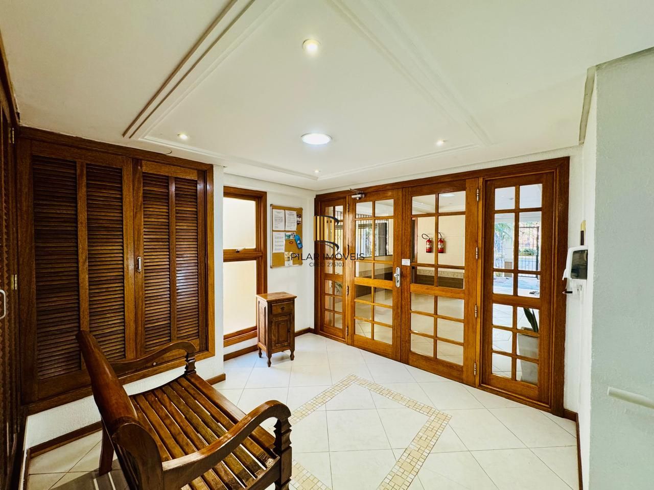 Cobertura no Coração do Petrópolis – 140m² de Conforto e Charme