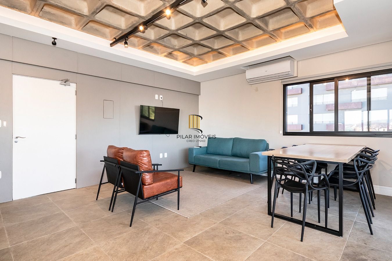 Apartamento decorado e equipado