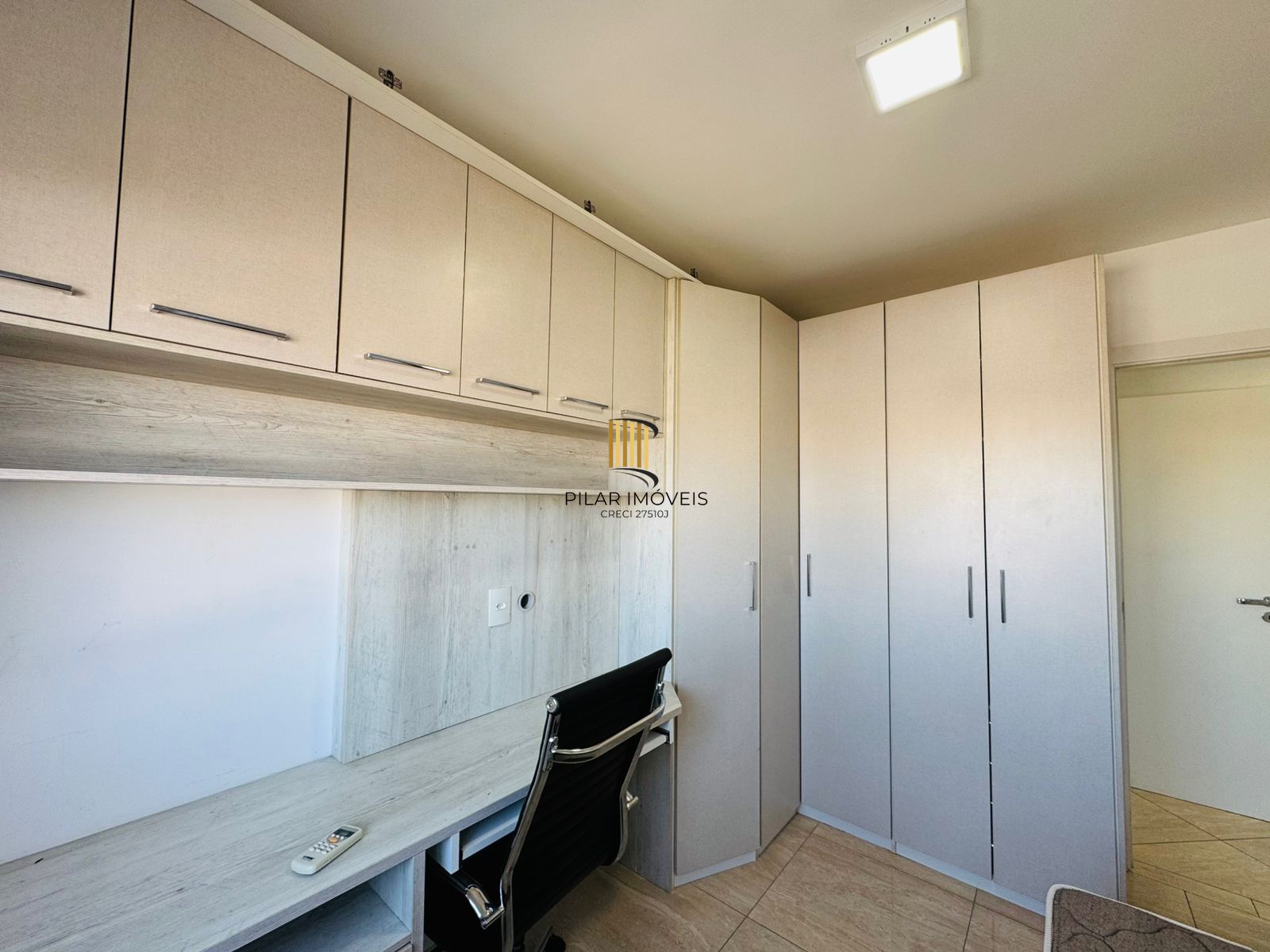 3 dormitórios, andar alto, mobiliado com lazer completo!