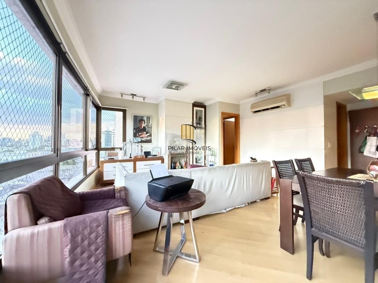 Apartamento Impecável com Vista Panorâmica, 2 Suítes e Living Ampliado