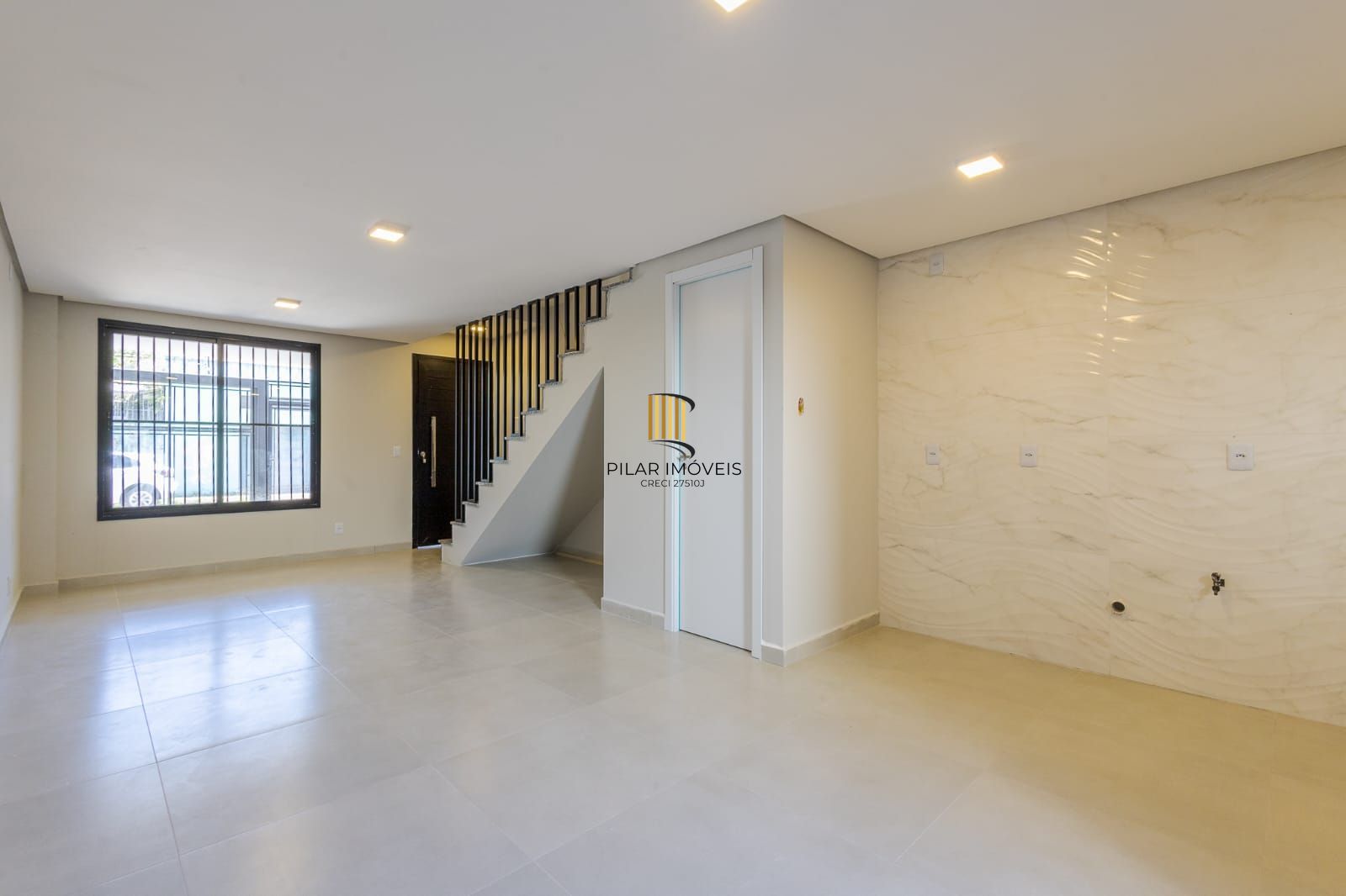 Casa Condominio para Venda - 94.47m², 3 dormitórios, sendo 1 suites, 1 vaga - Medianeira