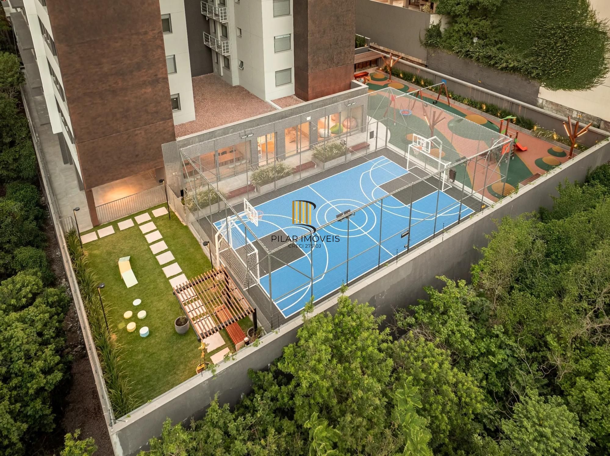 Apartamento para Venda - 98m², 3 dormitórios, sendo 1 suites, 2 vagas - Petrópolis