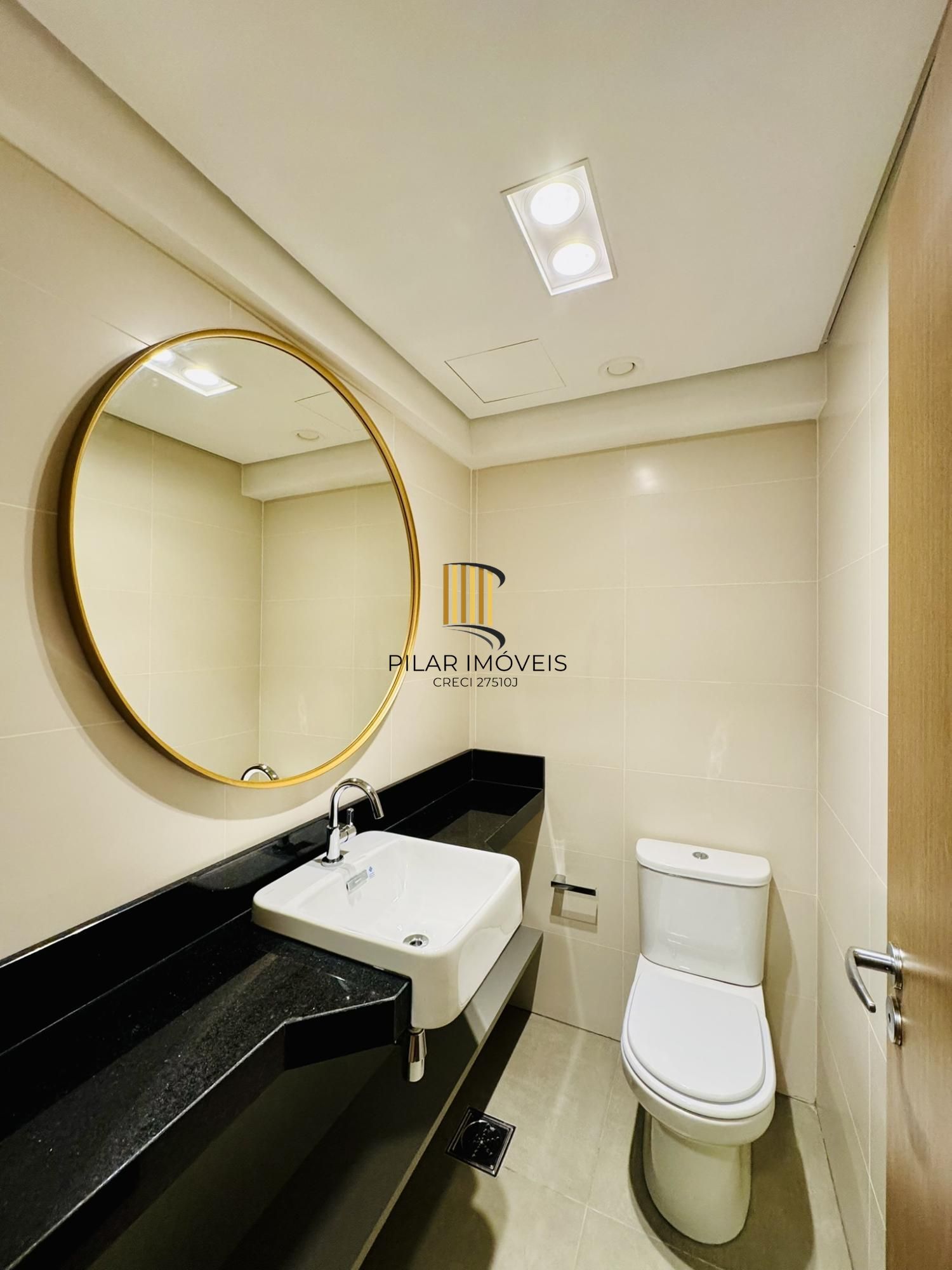 Apartamento 3 Dormitório(s) Bairro Três Figueiras