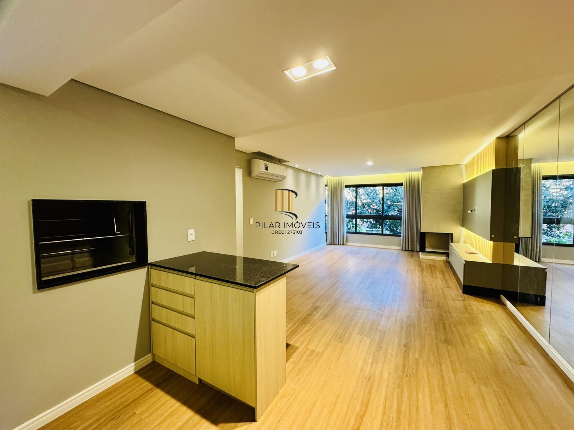 Apartamento 3 Dormitório(s) Bairro Três Figueiras