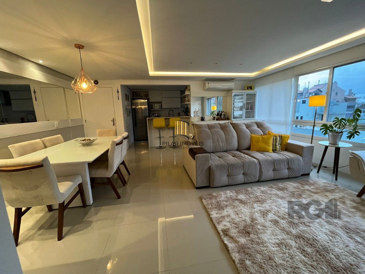 Excelente Apto C/3 Dorm. mais Suite  B. Petrópolis