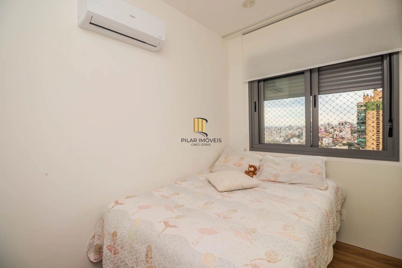 Apartamento para Venda - 98m², 3 dormitórios, sendo 1 suites, 2 vagas - Petrópolis