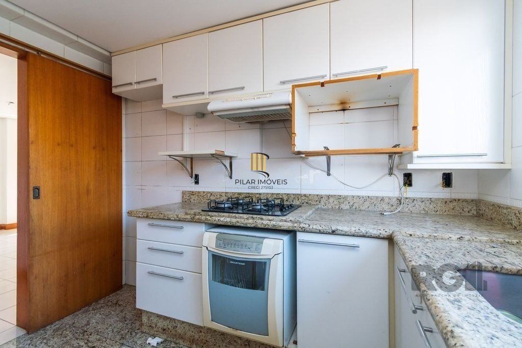 Duplex 3 dormitórios no bairro Mont Serrat