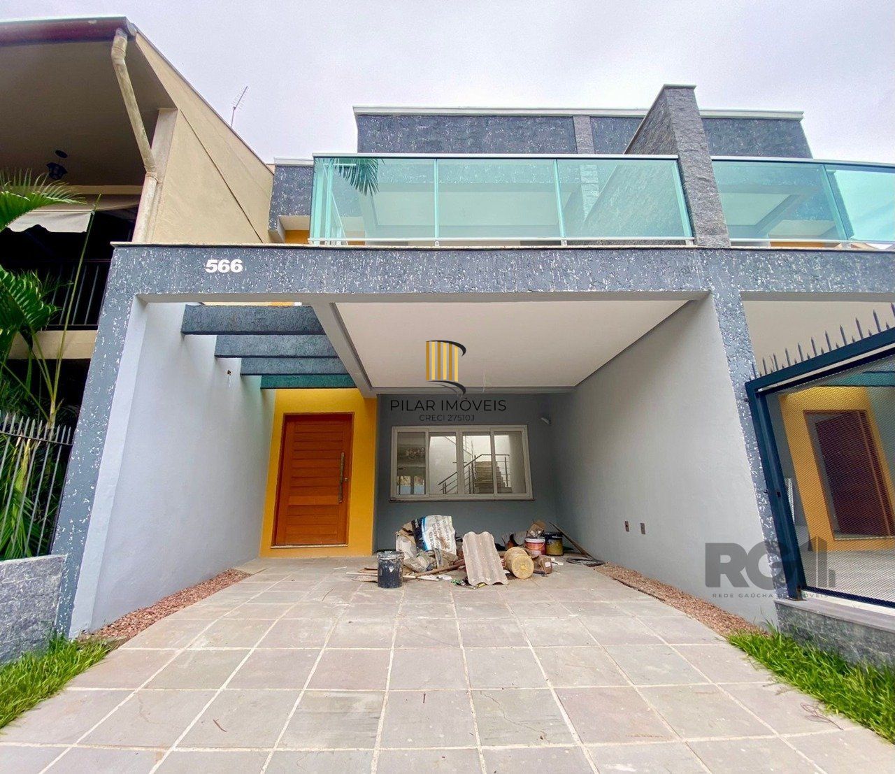 Casa 3 dormitórios no bairro Chácara das Pedras - Pilar Imóveis