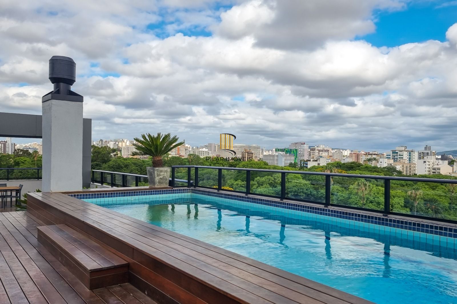 Apartamento decorado e equipado