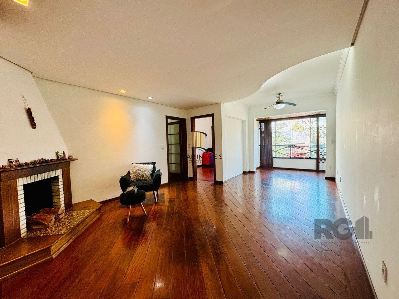 Apartamento 3 dormitorios com duas vagas escrituradas - Pilar Imóveis