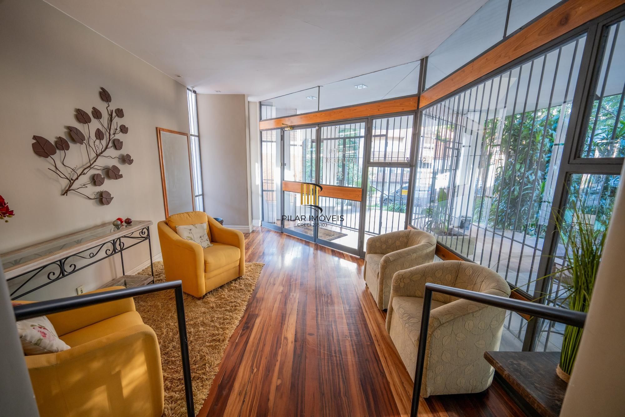 Apartamento com 3 suítes com vista e totalmente reforamdo no Moinhos de Vento