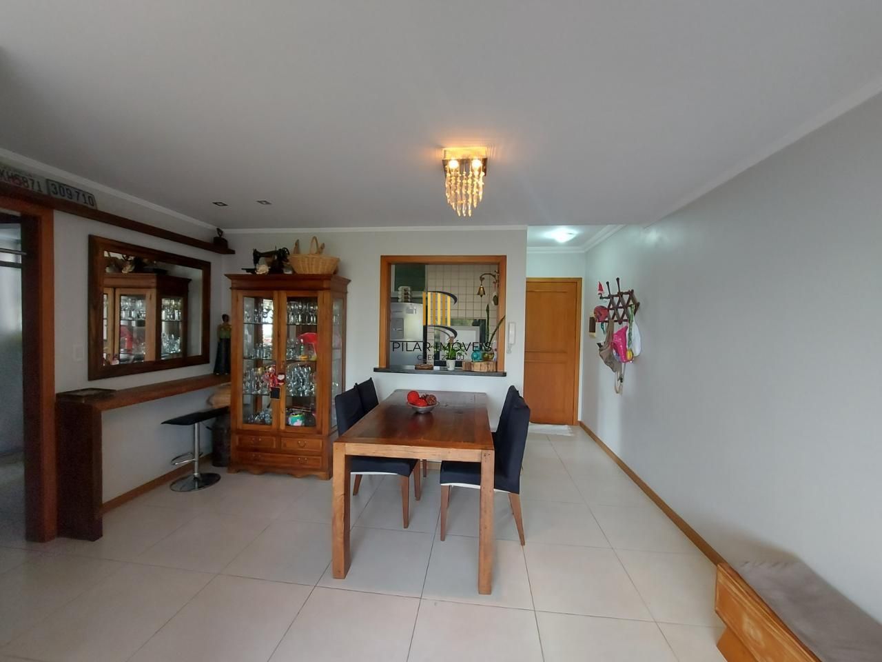 2 Dorm c/ Suíte, elevador e 2 Vagas Lado a Lado – 75m2 no Jardim Botânico