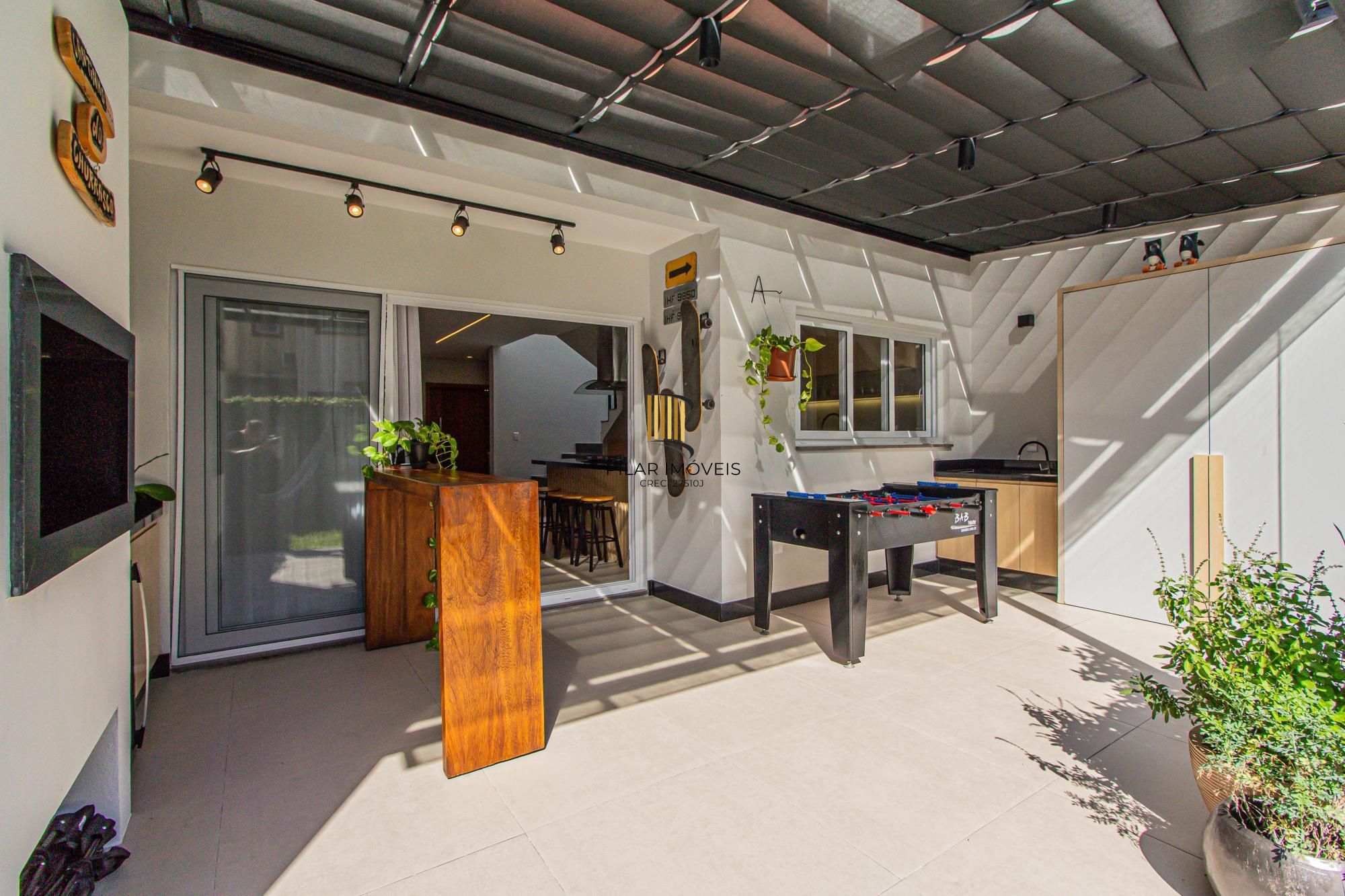 Casa em condominio, com espaçp e segurança para sua familia!
