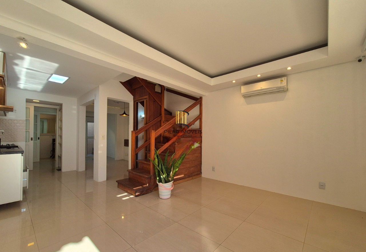 Elegância e Conforto em Cada Detalhe: Sobrado Premium na Zona Norte de Porto Alegre