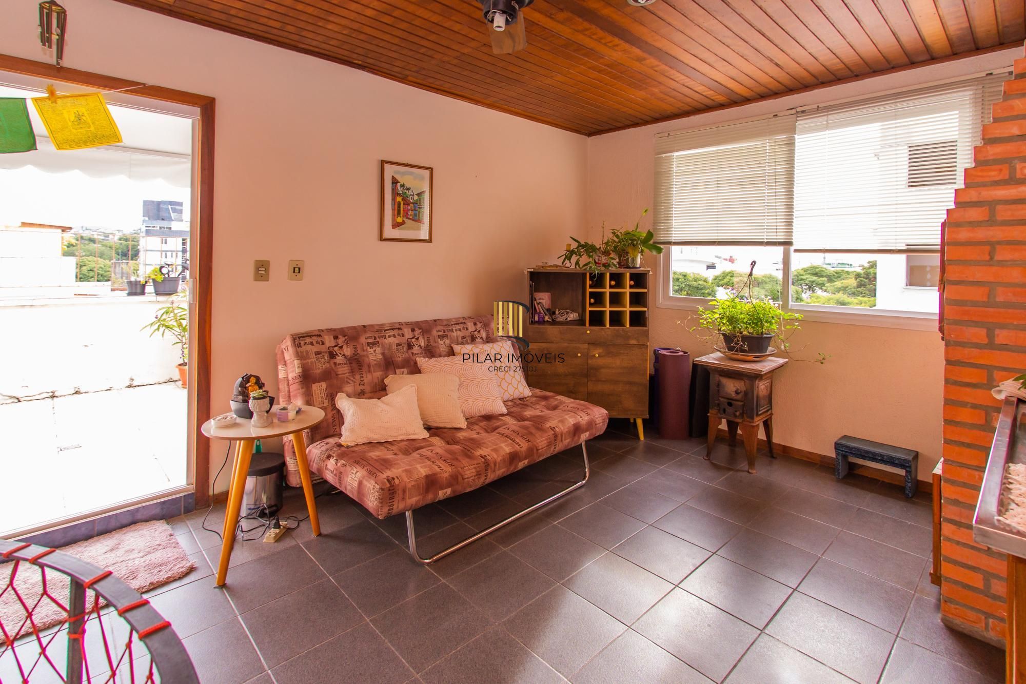 Cobertura ao lado do Bourbon Shopping