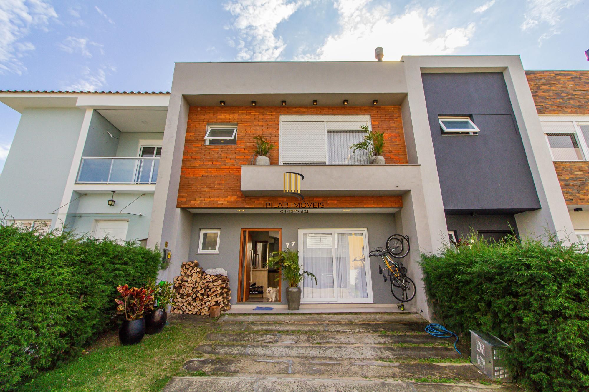 Casa em condominio, com espaçp e segurança para sua familia!