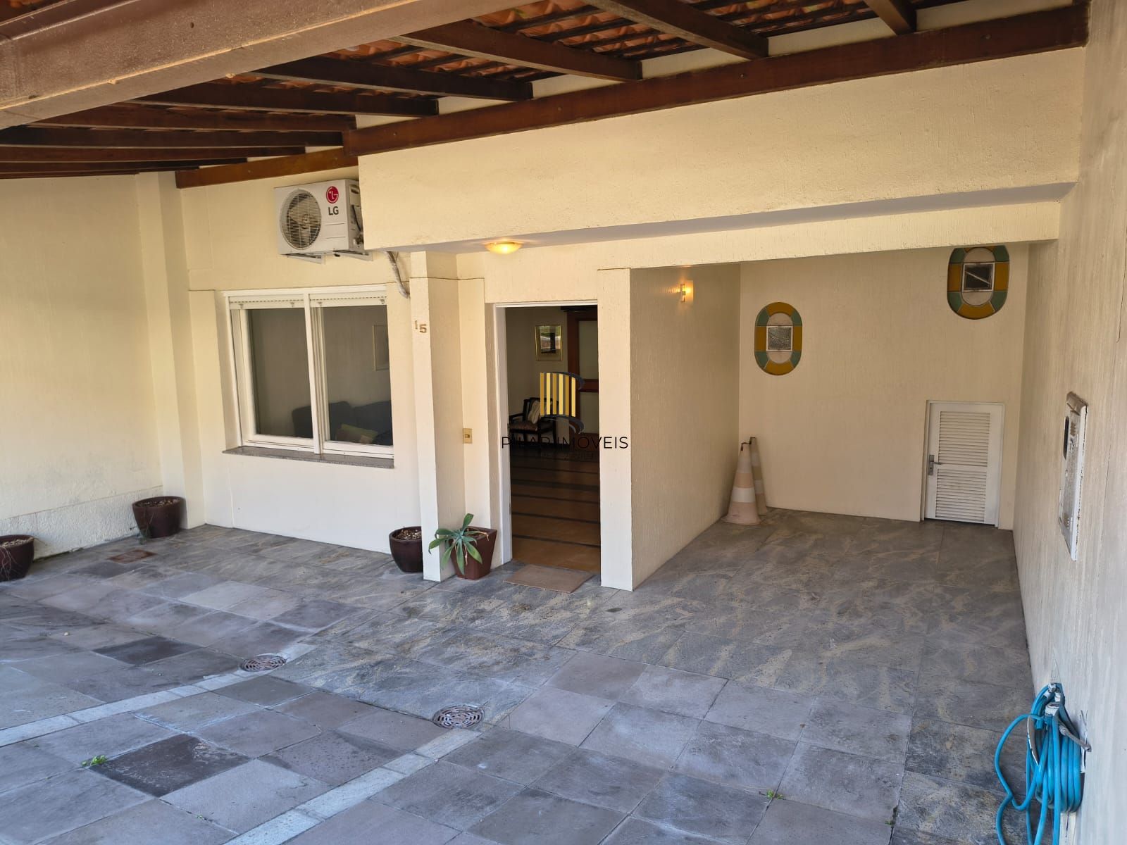 Casa 3 dorm com suite em condominio, infra completa a 5 mim do Bourbon Ipiranga
