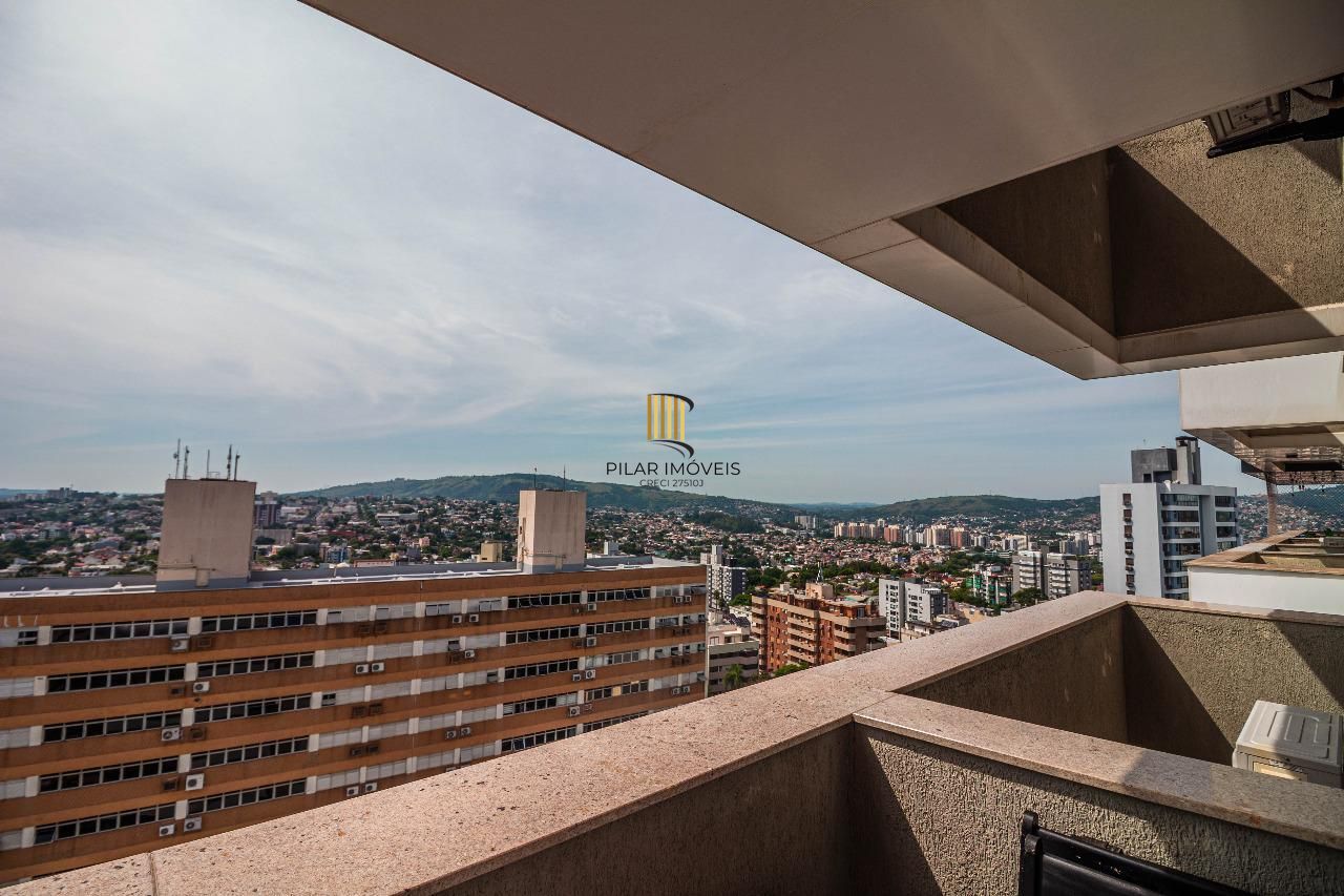 Apartamento de 1 dormitório mobiliado no pornto mais alto do Petrópolis,