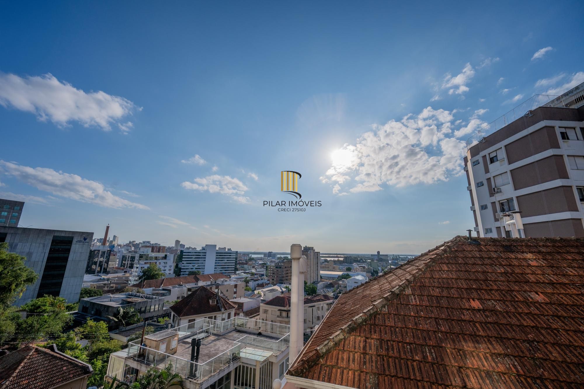Apartamento com 3 suítes com vista e totalmente reforamdo no Moinhos de Vento