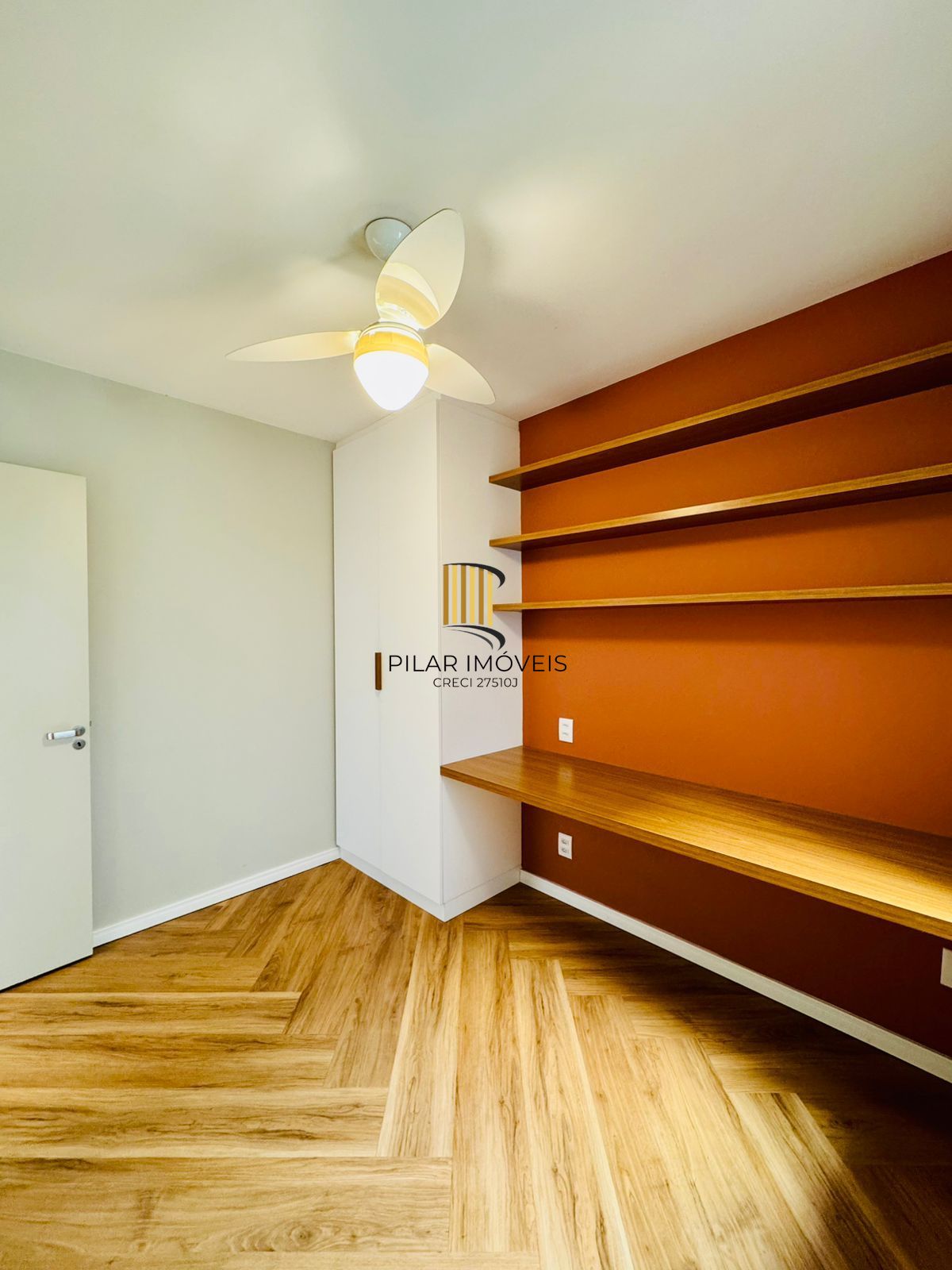 Apartamento Garden à Venda no Petrópolis – 2 Dormitórios, Suíte e 2 Vagas | Porto Alegre