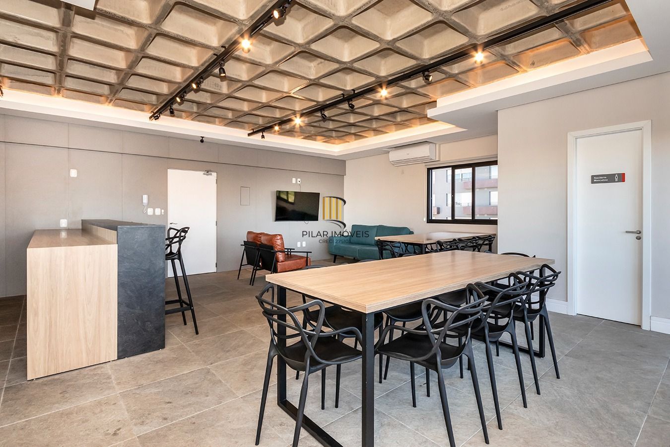 Apartamento decorado e equipado