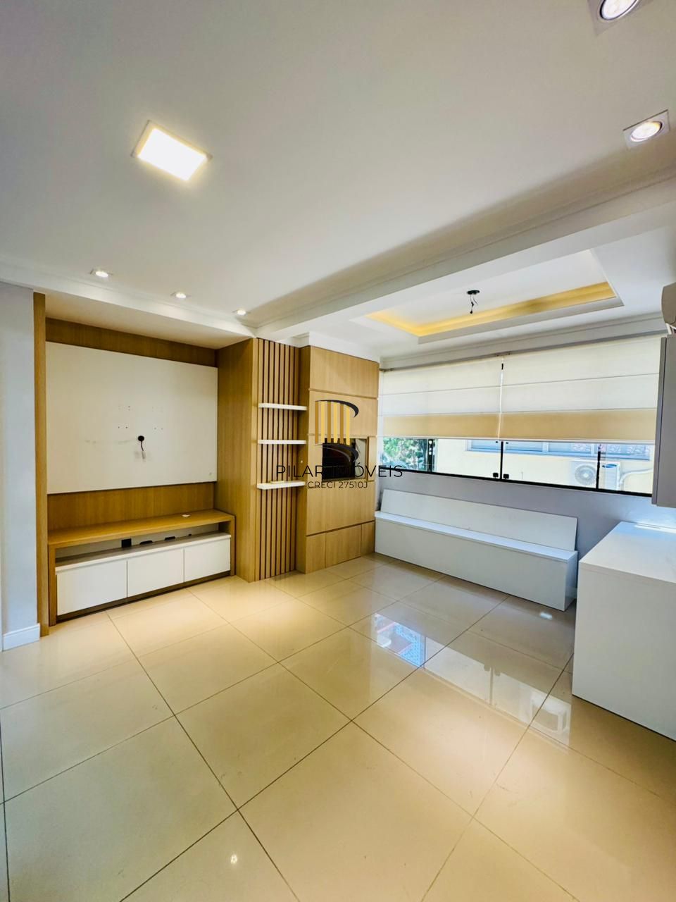 2 Dormitórios Semi Mobiliado com Churrasqueira e Vaga no Coração do Bairro Petrópolis