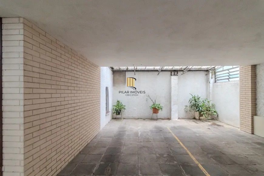 Apartamento de 3 Dormitórios com Garagem à Venda no Rio Branco, Próximo à Redenção