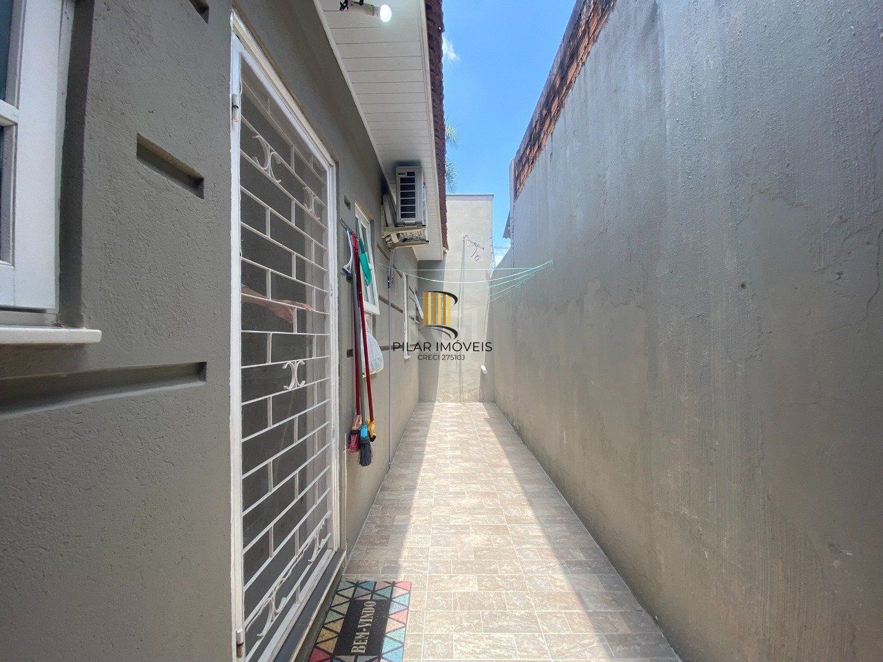 Casa 3 dormitórios no bairro Passo da Areia